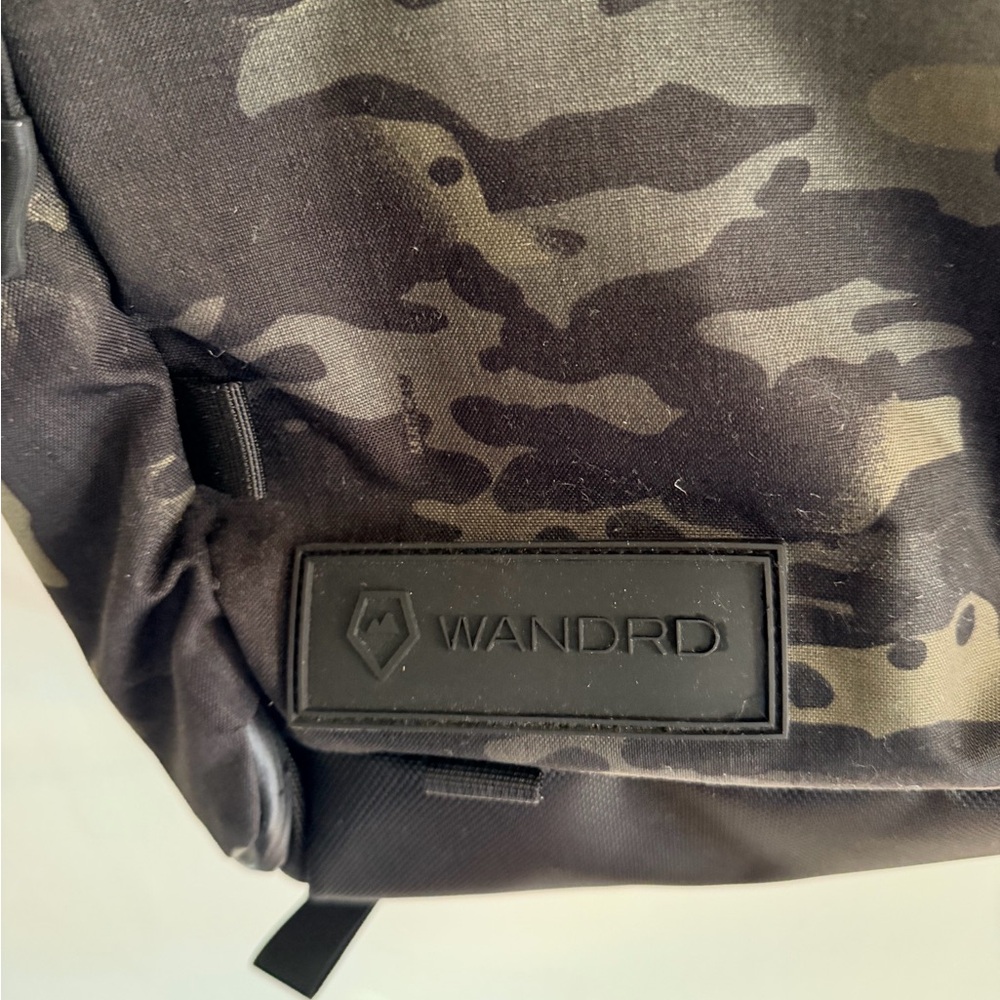 NWT Wandrd Black Camo Men's Backpack - Picture 8 of 9